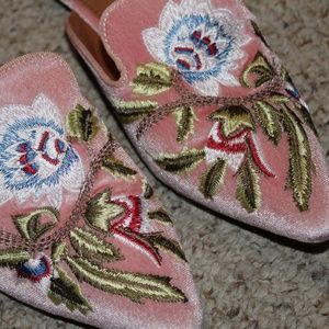 Cape Robbin Embroidered Mule